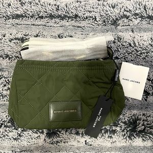 Marc Jacobs The Messenger Quilted Nylon Crossbody Bag NWT Dark Green